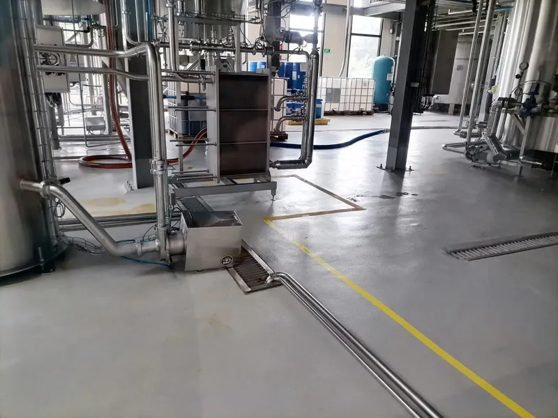 Piso epóxico industrial aplicado por Firepox en BBC Cocinas