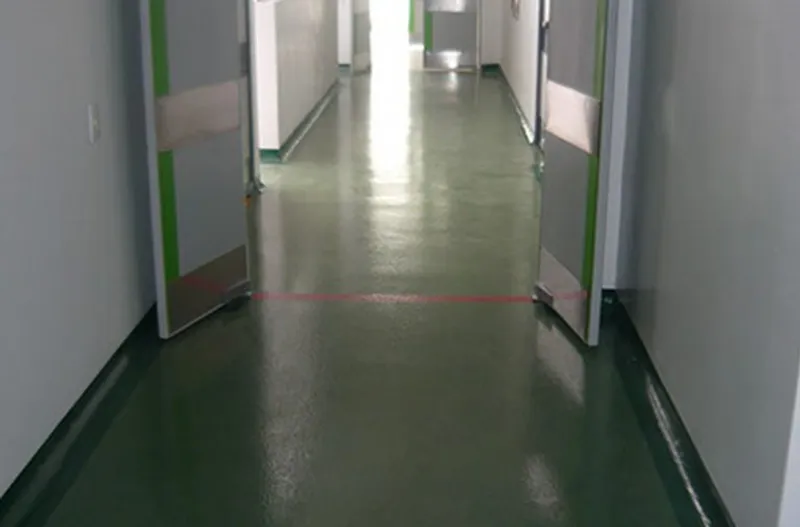 Piso epóxico industrial aplicado por Firepox en Hospital Castilla
